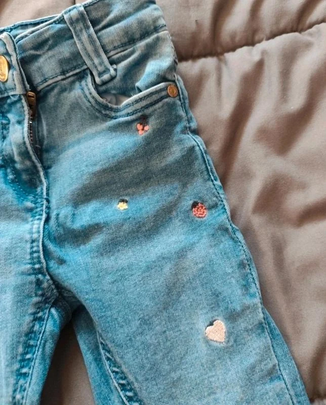 Floral embroidered slim jeans 🦄 Size 4 years 🦄 Tape a l'oeil – photo 4